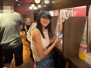 女優ハ・ジウォン、大阪へ旅行？…人気ラーメン店で笑顔ショット