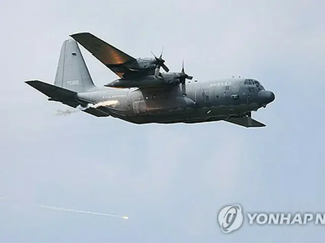 韓国空軍輸送機　緊急着陸中に日本領空無断侵入＝空自戦闘機出動