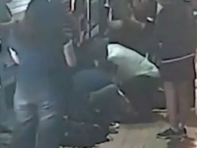 バス停で倒れていた男性を救ったバス運転手…「心肺蘇生法の教育を毎年受けている」＝韓国