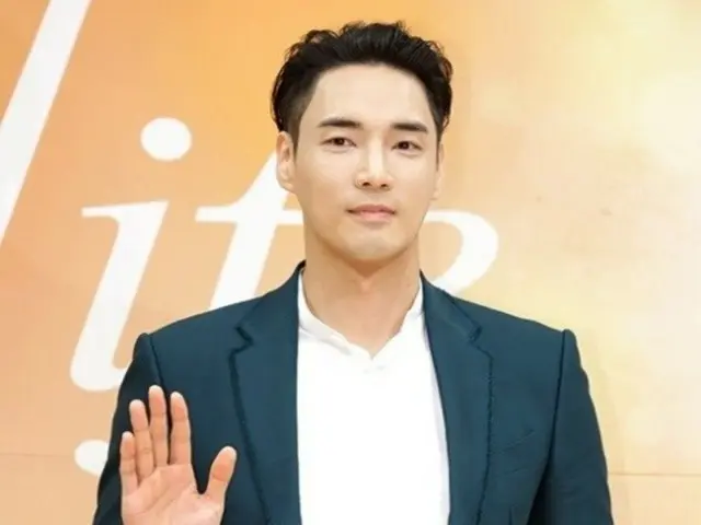 “あの”カルト宗教信徒疑惑で騒動…俳優カン・ジソプ、2年ぶりにテレビ復帰…宗教の実態を語る