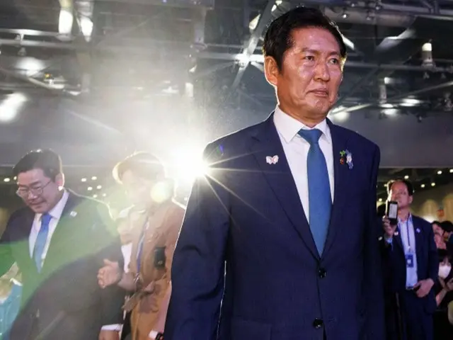 鄭清来、共に民主党新任代表