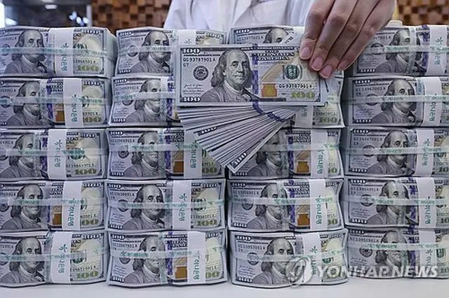 米ドル紙幣（資料写真）＝（聯合ニュース）