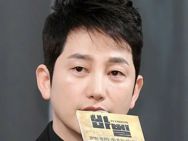 “家庭破綻を誘導”vs“事実無根”…俳優パク・シフ、プライベート騒動を正面突破できるのか？