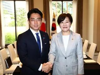 「チャプチェが好き」…「ファンクルセク座」小泉進次郎氏が “訪韓”＝韓国報道