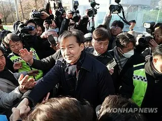 韓国政府　曺国元法相・尹美香前議員らを恩赦