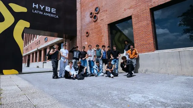 HYBE初のラテンボーイズグループプロジェクト「SANTOS BRAVOS」、明日（15日）初公開…ついにベールを脱ぐ02