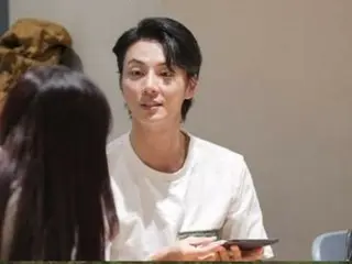 俳優ユン・シユン、家庭について告白…「人前で『母さん』と呼べない」
