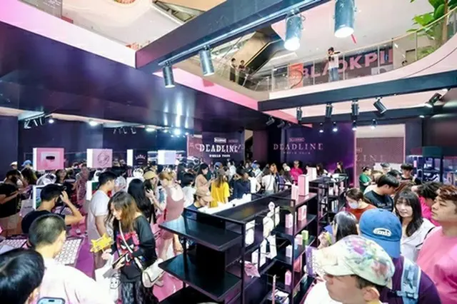 ＢＬＡＣＫＰＩＮＫのポップアップストア（ＹＧエンターテインメント提供）＝（聯合ニュース）≪転載・転用禁止≫
