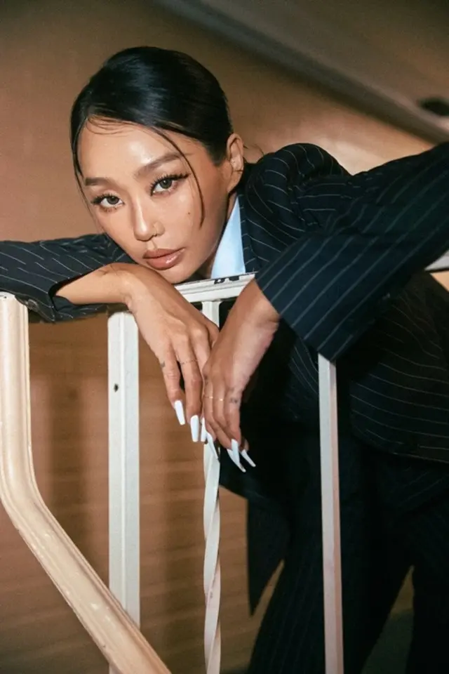 ヒョリン（SISTAR）、新曲「SHOTTY」で強烈パフォーマンス予告コンセプトポスター公開
