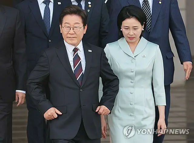 李大統領夫妻（資料写真）＝（聯合ニュース）