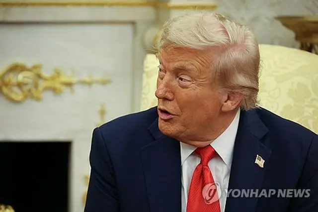 韓米首脳会談で発言するトランプ大統領＝２５日、ワシントン（聯合ニュース）