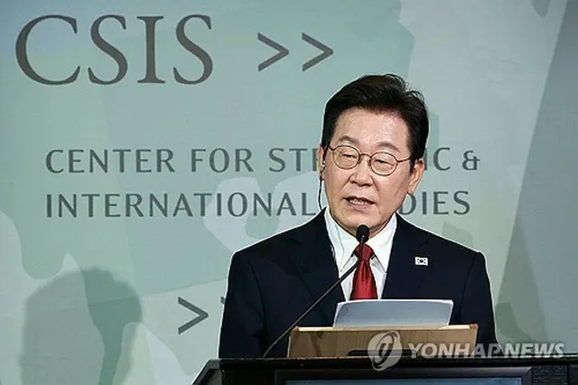 米シンクタンクの戦略国際問題研究所（ＣＳＩＳ）で演説する李大統領＝２５日、ワシントン（聯合ニュース）