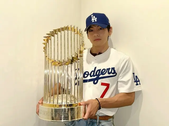 「BTS」V、「応援に感謝。初めてLAドジャースの試合を観戦した時を思い出す」