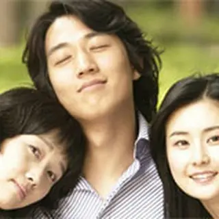 屋根部屋のネコ