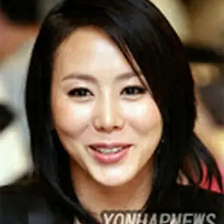 パク・イェジン