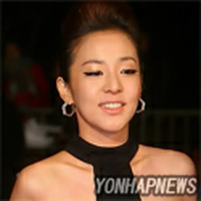 DARA（元2NE1）