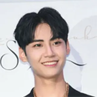 イ・ジンヒョク（UP10TION出身）