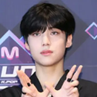 イ・ウンサン（YOUNITE）