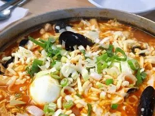 三清洞(サムチョンドン)でトッポッキ