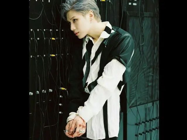 「SHINee」テミン、「Criminal」ミュージックビデオ撮影時のビハインドカットを公開!!
