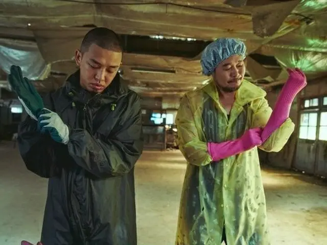 映画「音もなく」ユ・アイン＆ユ・ジェミョン、スチールカット公開…ヘアーキャップ・雨具に“好奇心UP”
