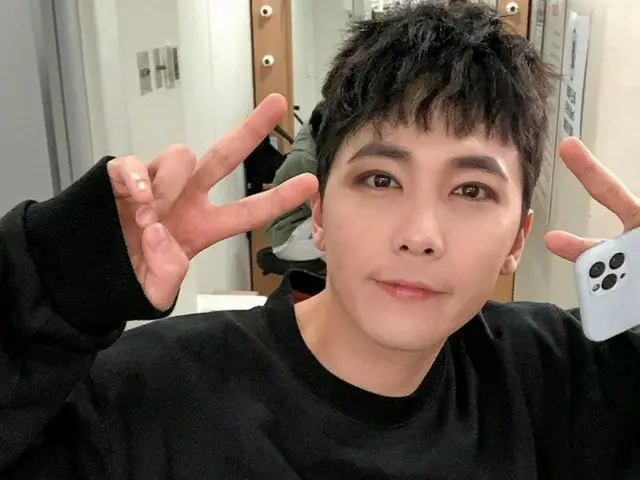 「FTISLAND」イ・ホンギ、ミュージカル「帰還」オンライン公演終了に対する心残りを表現…”必ずもう一度みなさんと会えますように...”