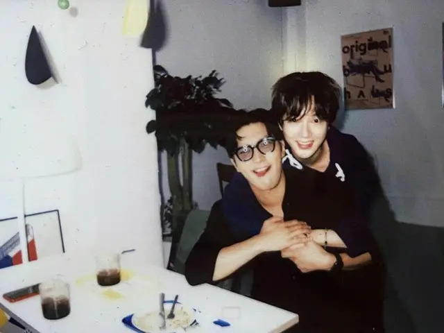 「SUPER JUNIOR」イェソン＆シウォン、茶目っ気いっぱい明るいオッパたち