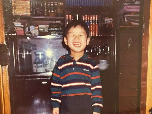 パク・ソジュン子供の頃の写真であいさつ！”どうやったらこんなにカッコ良く育つの？”
