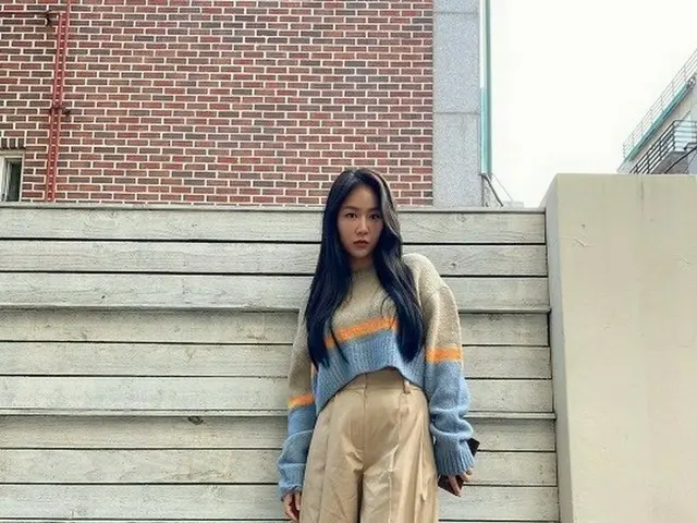 「SISTAR」出身ソユ、クロップTシャツからちょっと出した腹筋…スタイル維持も完璧に！