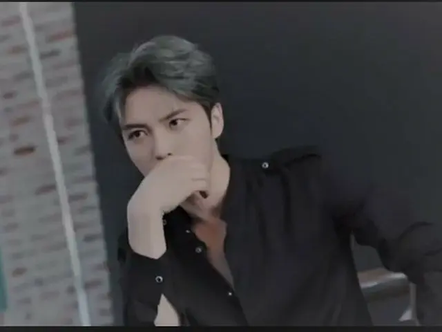 キム・ジェジュン、撮影ビハインド公開...ブラックバージョン（動画あり）