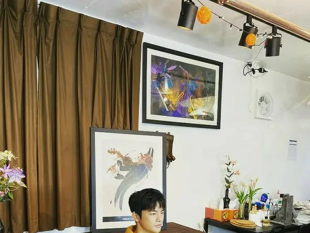 俳優ソ・イングク、子犬のようなかわいさあふれるビジュアル…一気に視線をひきつけるナチュラルな姿