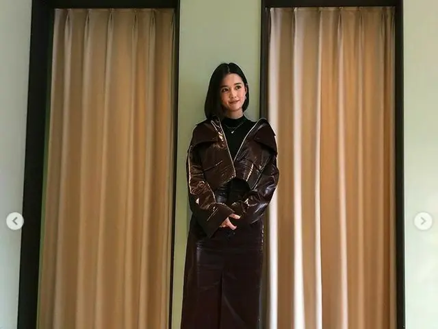 女優ナム・ボラ、、秋定番レザー&チェックもエレガントで完璧に着こなし