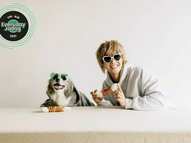 キム・ヒョンジュン（リダ）、愛犬と一緒におそろいのサングラスでニッコリ…よく似たふたり（？）