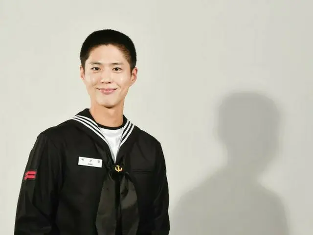 韓国海軍、パク・ボゴムの近況公開…”すべての国軍将兵の健康を願う”
