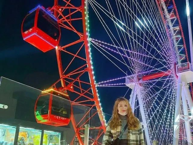 「KARA」出身パク・ギュリ、観覧車をバックに女神ビジュアル