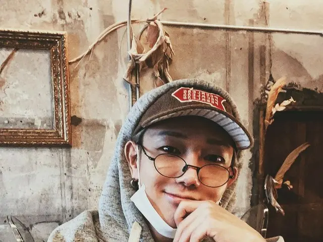 「SUPER JUNIOR」イェソン、兄さんの穏やかな微笑み…イケメンさが限度超過