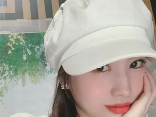 「TWICE」モモ、.人形のようなビジュアルでファンの心を狙撃!
