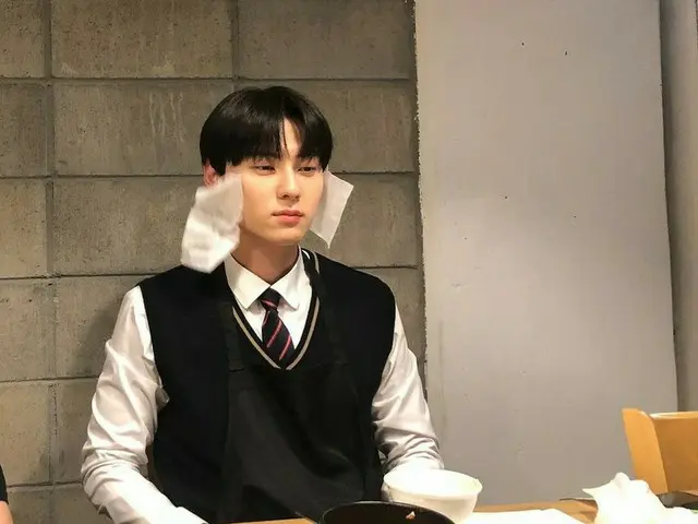 「NU’EST」ミンヒョン、ユーモラスな写真もイケメンw