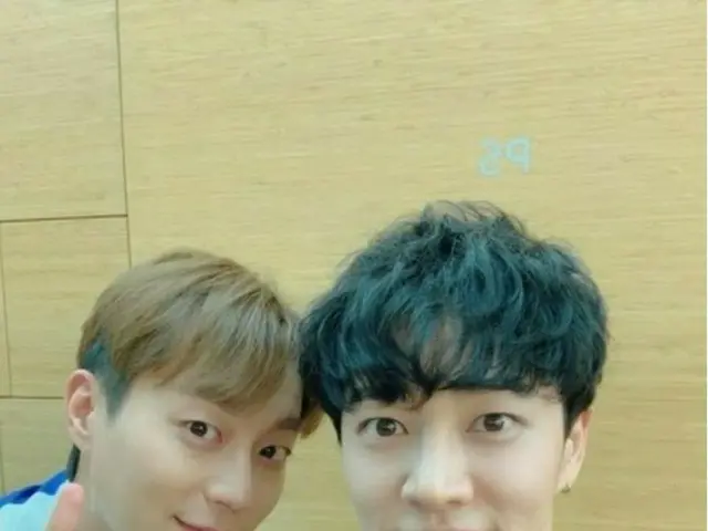 「Highlight」ユン・ドゥジュン×イ・ギグァン、久しぶりの2ショットにファンから歓喜の声！