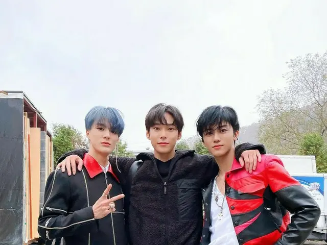 「NCT」ジェノ＆ドヨン＆ジェミン、イケメンの隣にまたイケメン!!