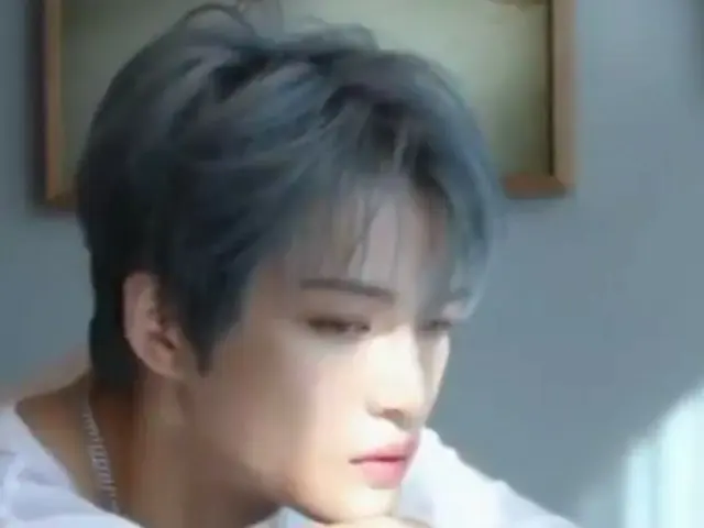 キム・ジェジュン、うつろでセクシーな魅力発散…グラビアビハインド公開（動画あり）