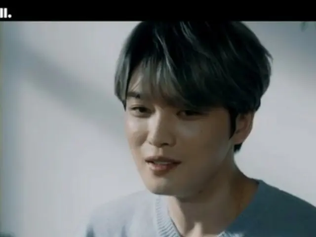 キム・ジェジュン、リラックスした雰囲気と笑顔で語る自身の音楽と生き方（動画あり）