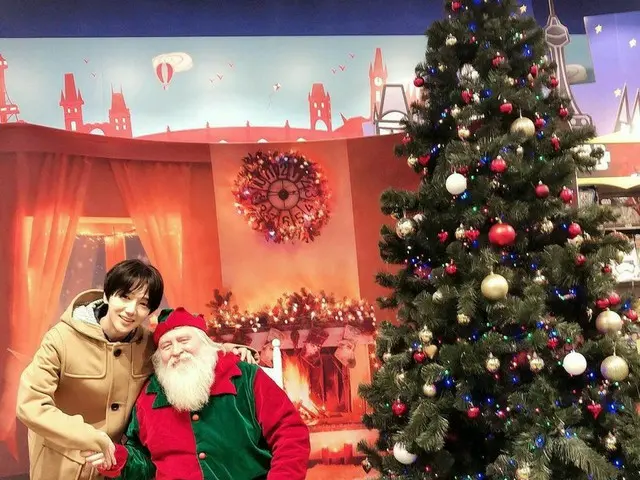 「SUPER JUNIOR」イェソン、2018年当時のクリスマスを懐かしむ…サンタとツーショット