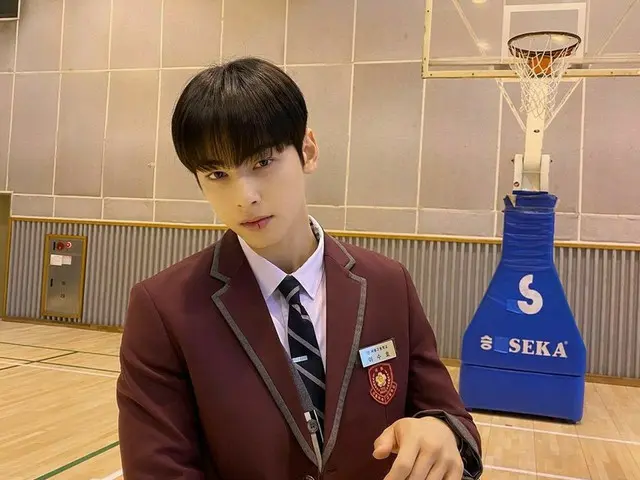 「ASTRO」チャ・ウヌ、こんな先輩がいたら学校に行くのも楽しみ♥