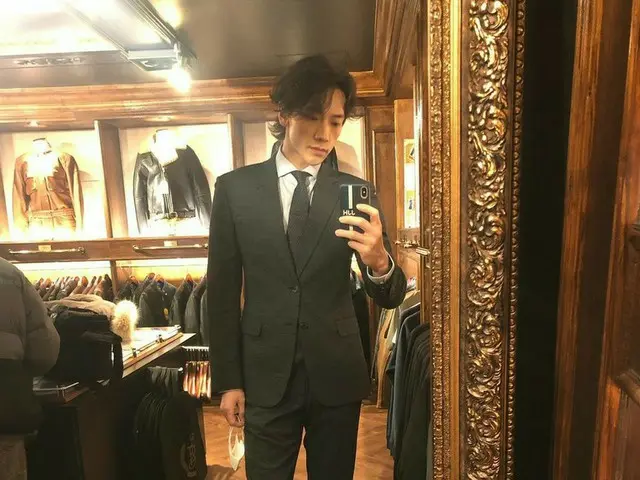 RAIN（ピ）、幻想的フィジカル…素敵なスーツ姿