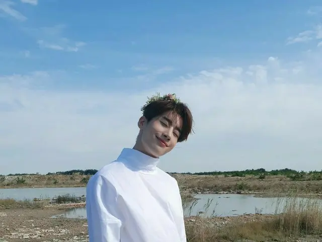 「VICTON」スンウ、ファンの心を溶かすかわいい微笑み