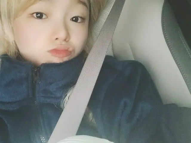 「OH MY GIRL」スンヒ、可愛さが限度超過…「雪はどこ行った？」
