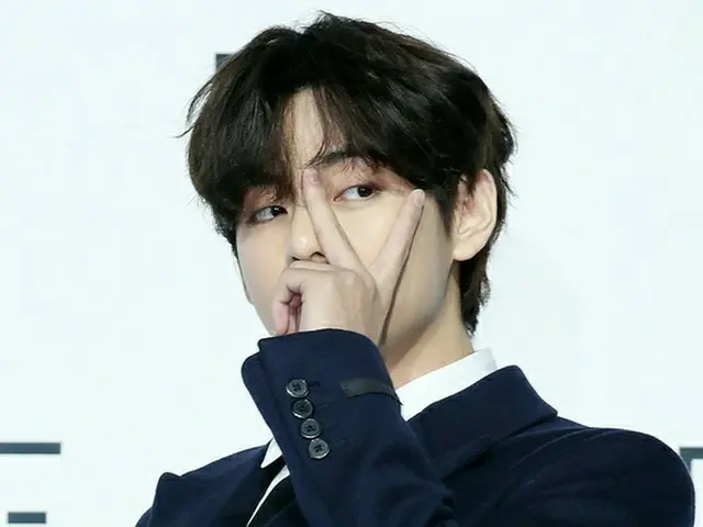 「BTS（防弾少年団）」V、破格の魅力で「BOUSNID」選定「2020年今年のアーティスト」1位！”男性候補の中で唯一のアジア系男性”