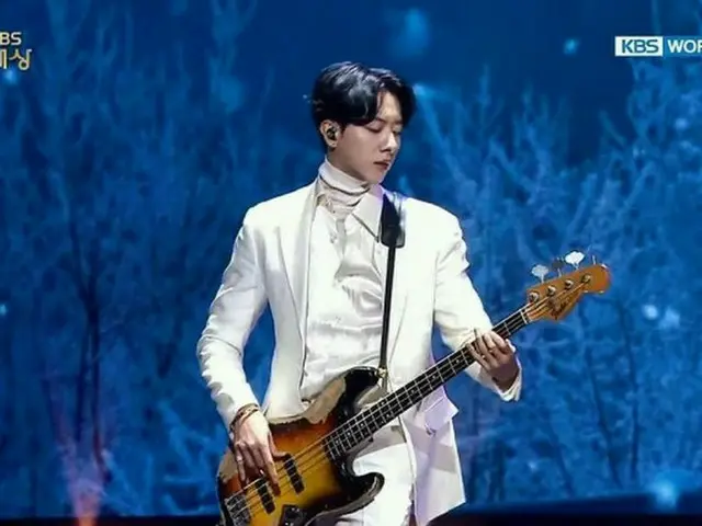 「CNBLUE」イ・ジョンシン、音楽に酔いしれた幻想的なビジュアル