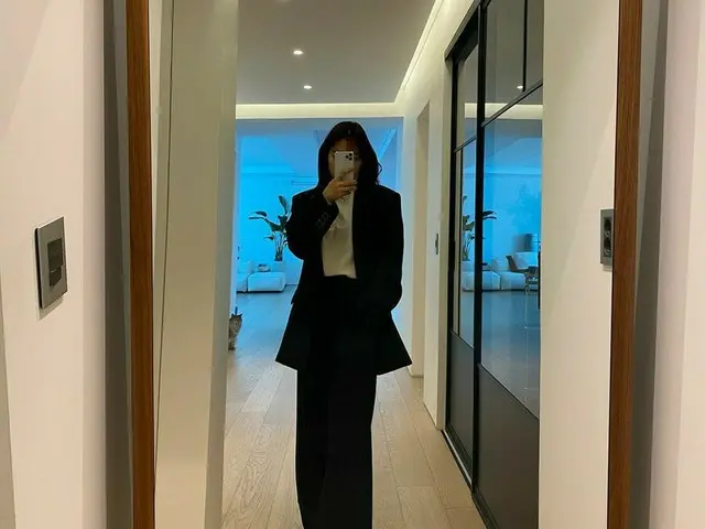 女優パク・シネ、シックなスーツ姿で近況…“マイナス14℃だなんて”